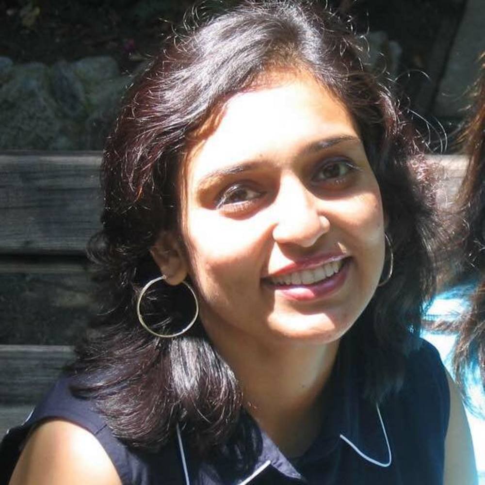 Meet your Posher, Romita